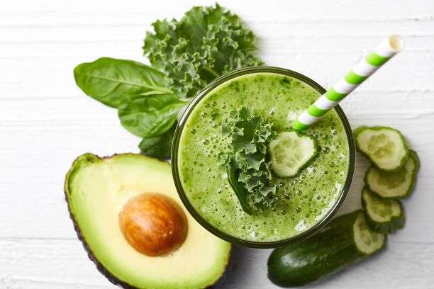 Recipe for a green smoothie detox, especially powerful at equinox